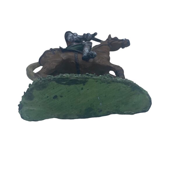 Vtg Medieval Knight On Horseback Figurine Military Soldier 4.5"Tall Resin Armor - Picture 6 of 9